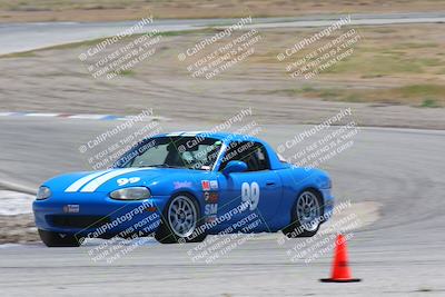 media/May-01-2022-CalClub SCCA (Sun) [[03a481c204]]/Group 5/Race (Offramp)/